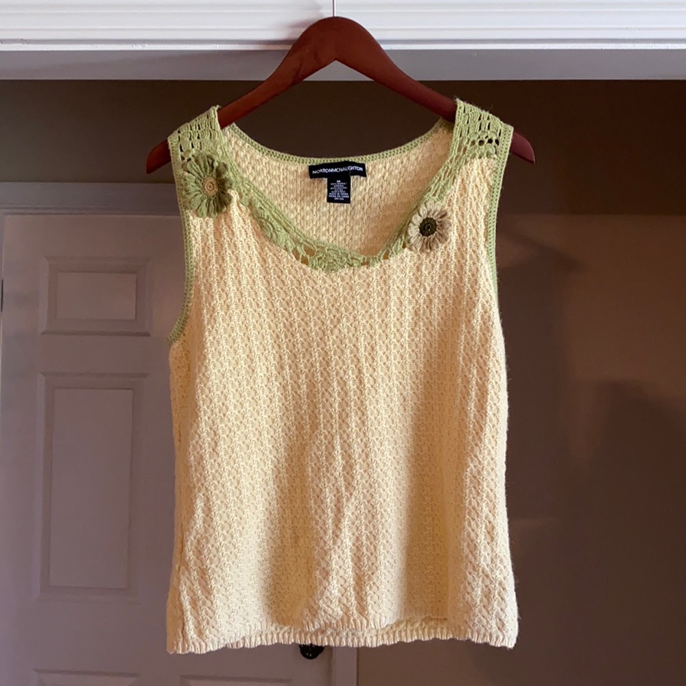 Cute yellow knitted shirt with flowers